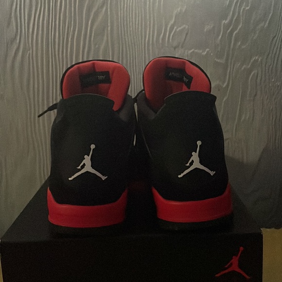 Jordan 4 Red Thunder Size 13 Mens - Picture 3 of 5